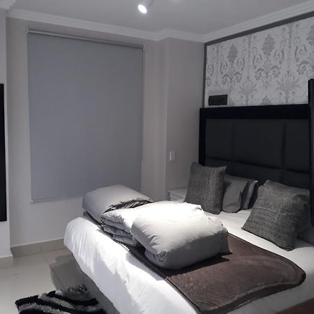 Cyro Apartments At Central Park Durban Eksteriør bilde